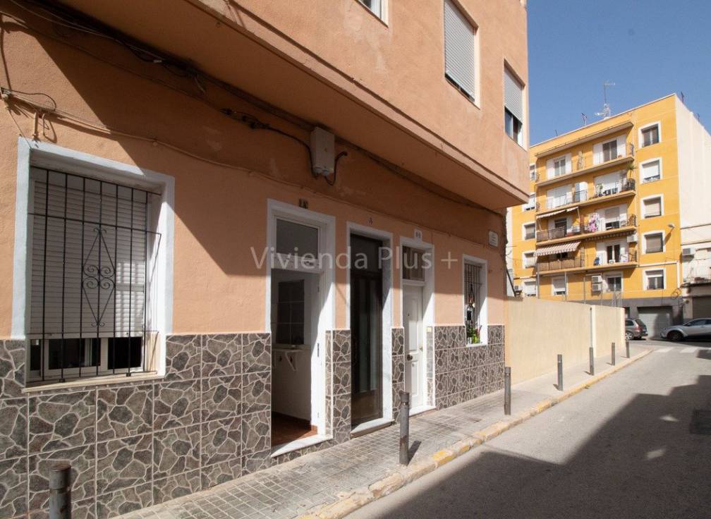 Long Term Rental - Ground floor - Elche - Raval - Puertas Coloradas