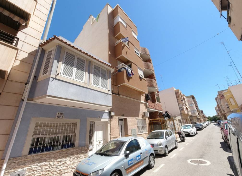 Resale - Apartment - Santa Pola - Playa Levante