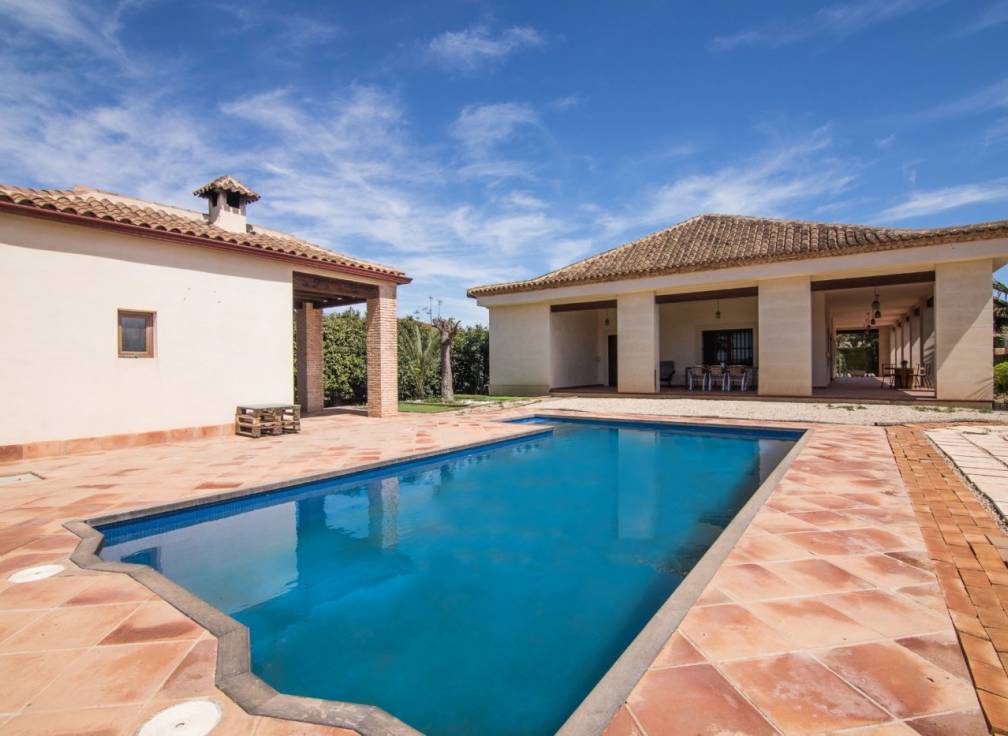 Alquiler - Chalet - Elche