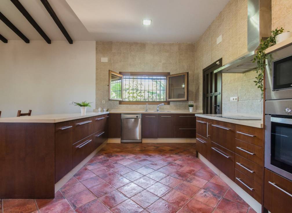 Alquiler - Chalet - Elche