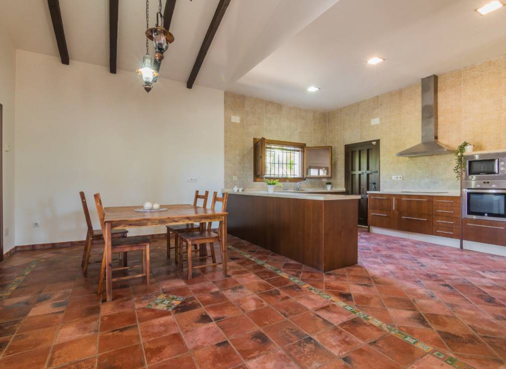 Alquiler - Chalet - Elche