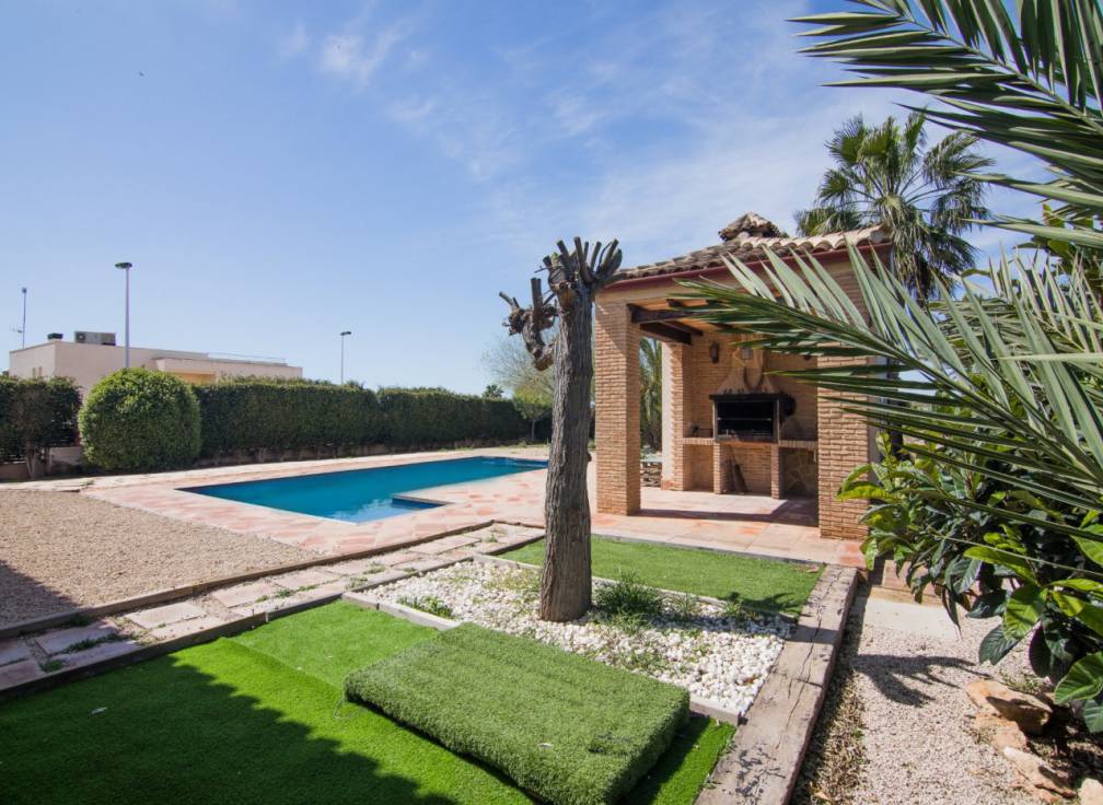 Alquiler - Chalet - Elche
