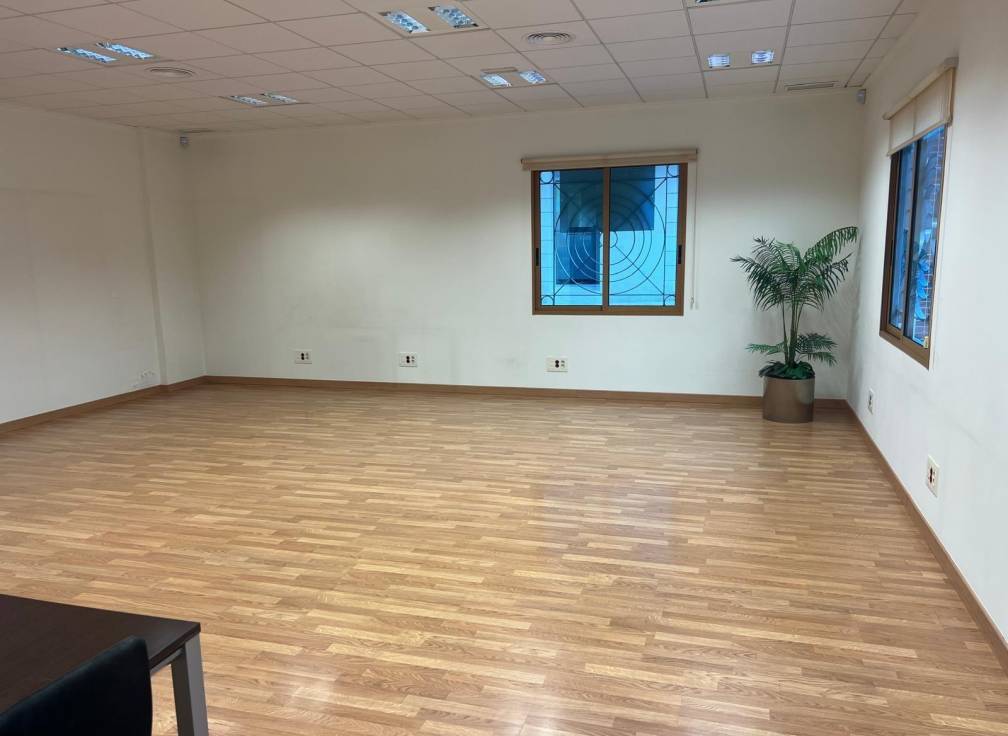 Alquiler - Local comercial - Elche - Altabix