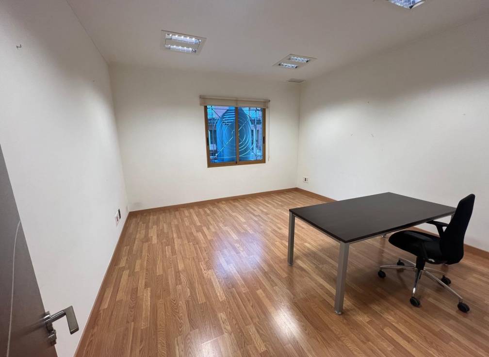 Alquiler - Local comercial - Elche - Altabix