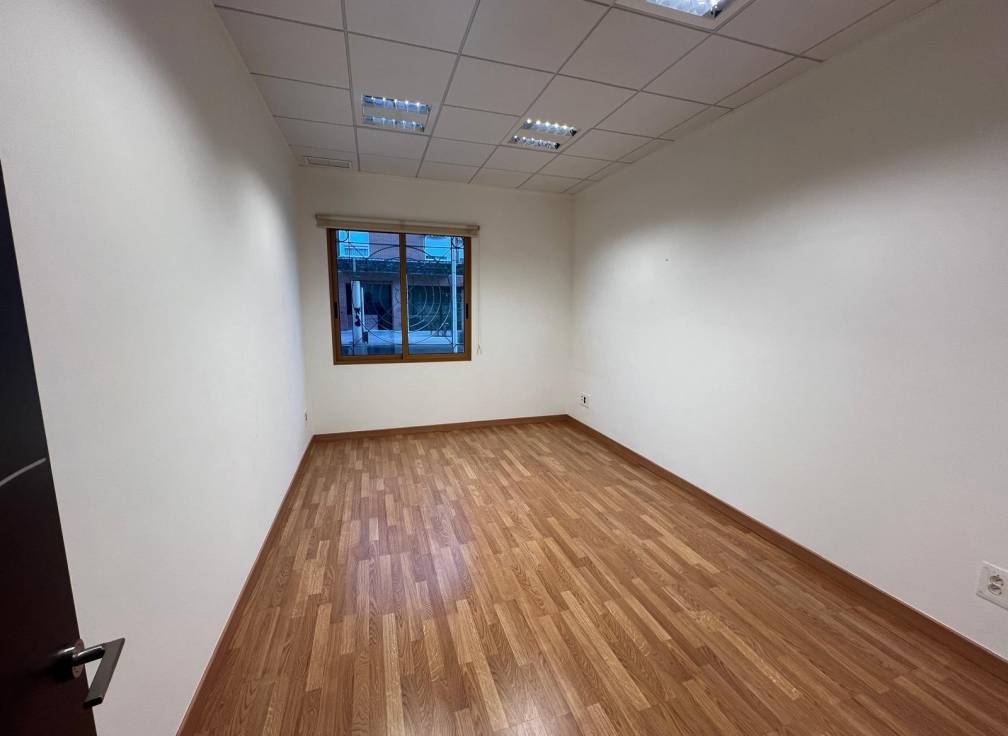 Alquiler - Local comercial - Elche - Altabix