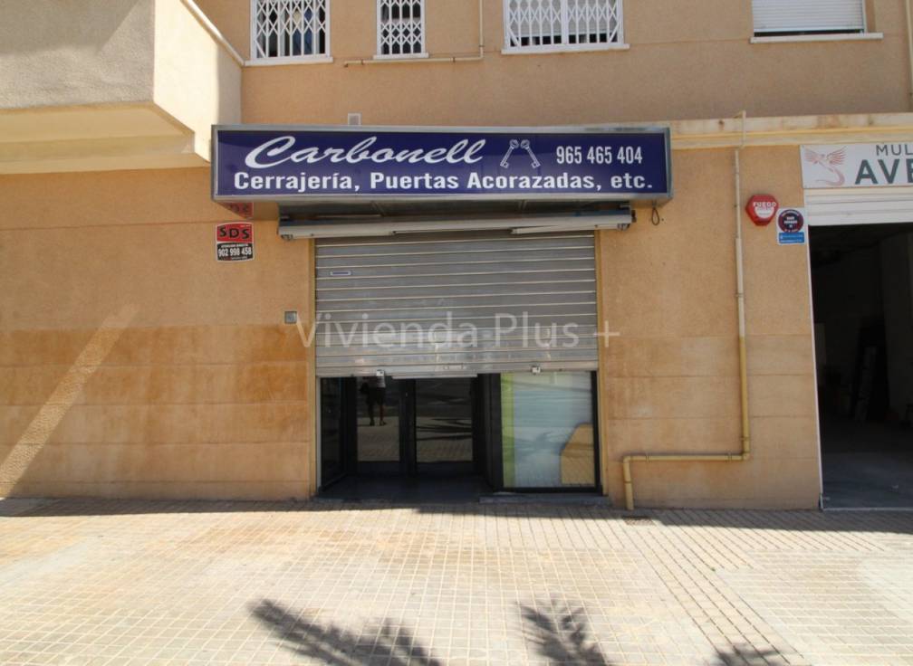 Alquiler - Local comercial - Elche - Cortes valencianas