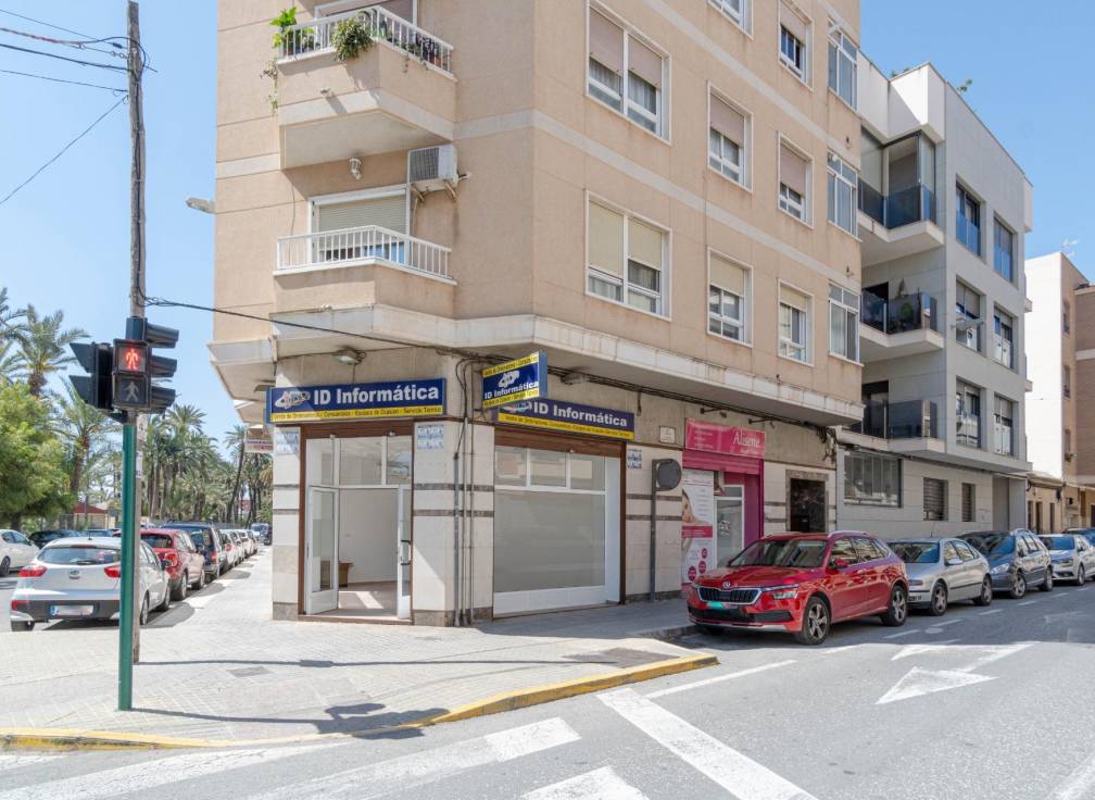 Alquiler - Local comercial - Elche - Portes Encarnades-Torreta-Portalada