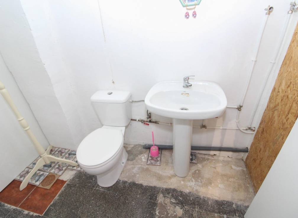 Alquiler - Local comercial - Elche - Sector Quinto