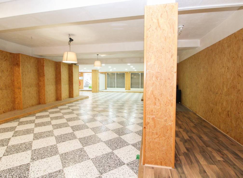 Alquiler - Local comercial - Elche - Sector Quinto