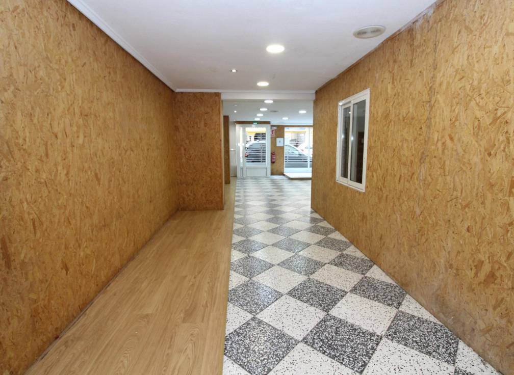 Alquiler - Local comercial - Elche - Sector Quinto