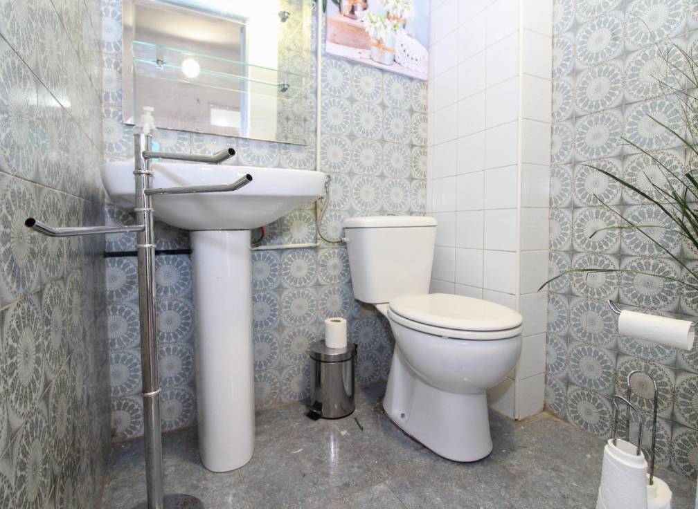 Alquiler - Local comercial - Elche - Sector Quinto