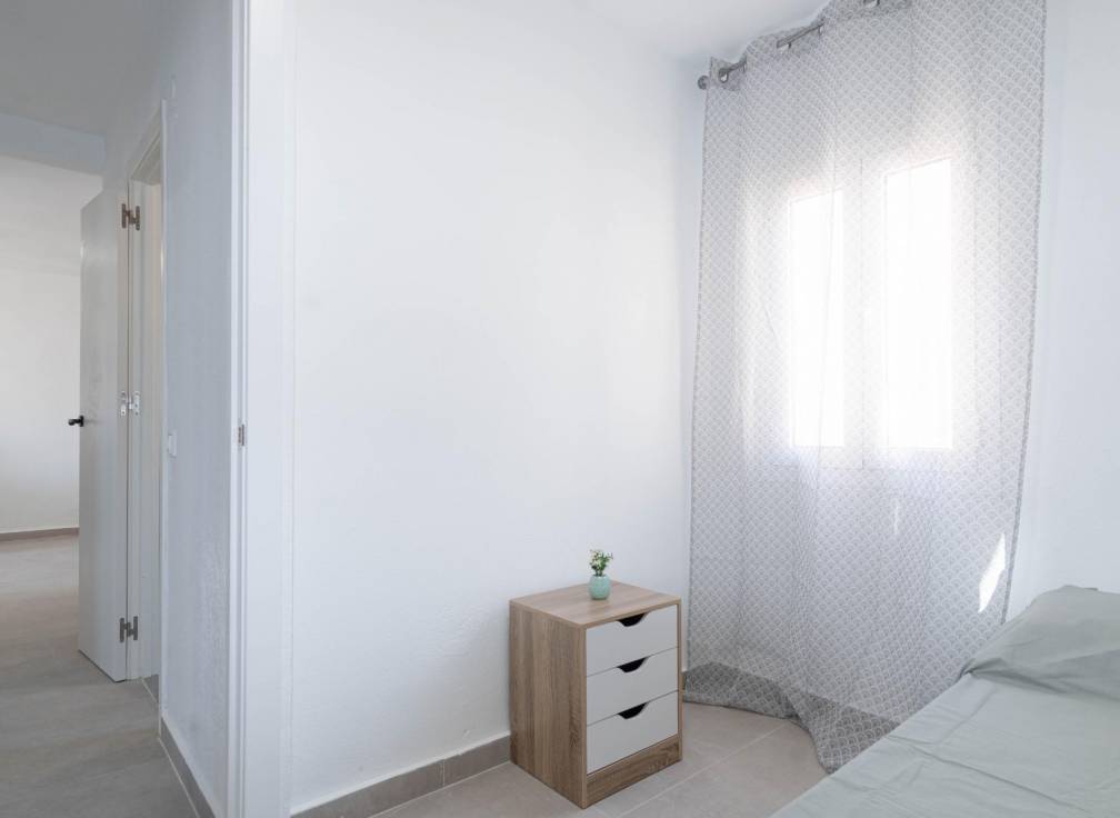 Alquiler - Piso - Alicante - Alto garbinet