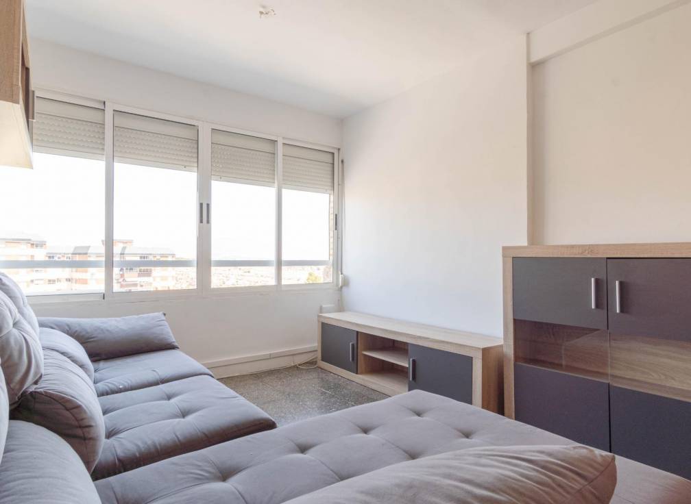 Alquiler - Piso - Alicante - Alto garbinet