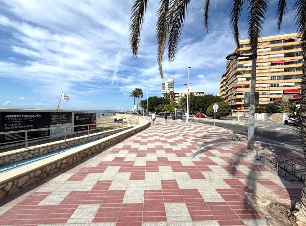 Apartamento - Segunda mano - Santa Pola - Santiago bernabeu