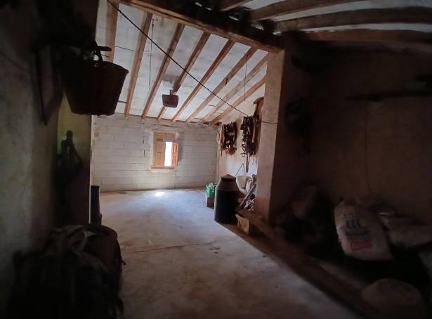 House - Resale - Algueña - Algueña