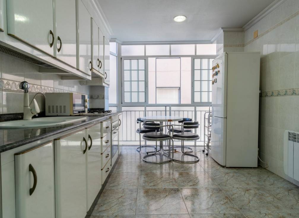 Location à long terme - Appartement - Elche - Centro