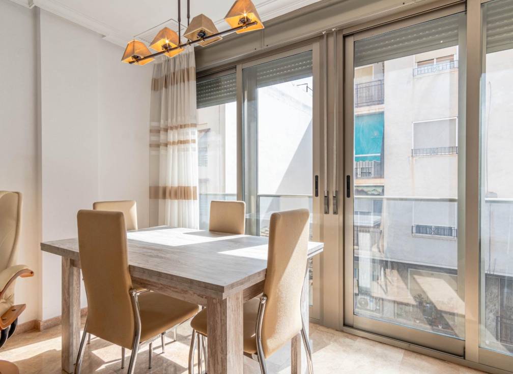 Location à long terme - Appartement - Elche - Plaza Obispo Siuri