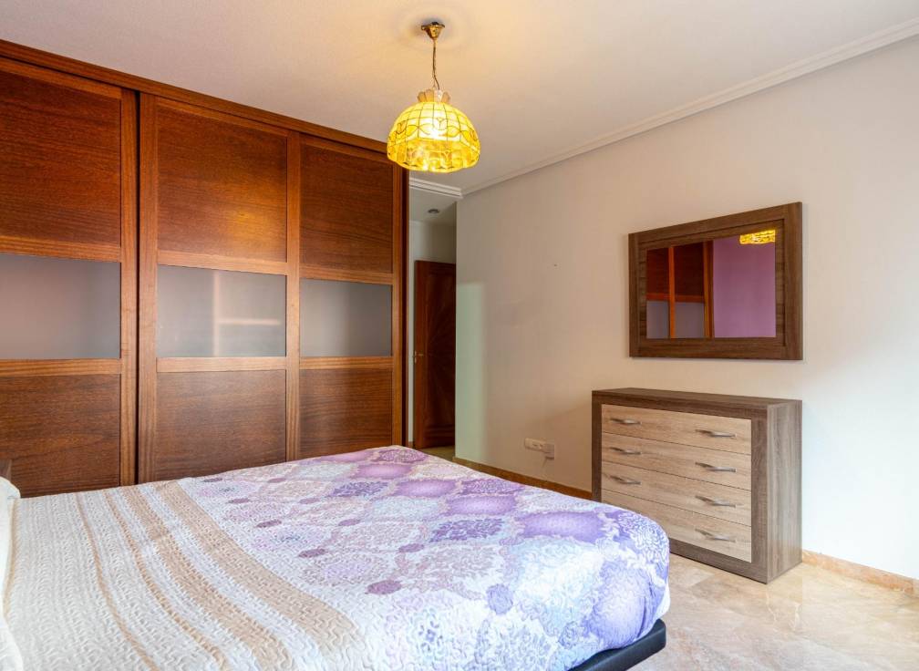 Location à long terme - Appartement - Elche - Plaza Obispo Siuri