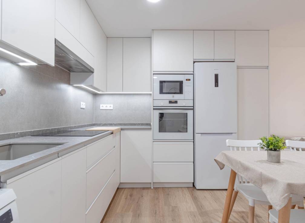 Location à long terme - Appartement - Elche - Reina Victoria-Miguel Hernández