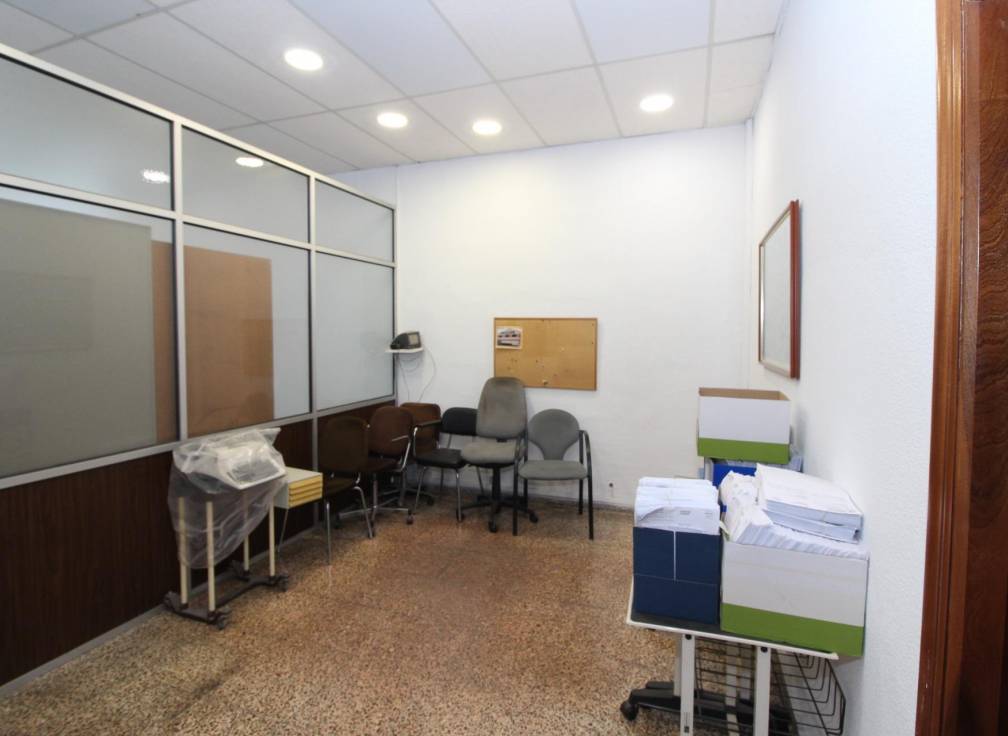 Location à long terme - Bâtiment industriel - Elche - San Crispín