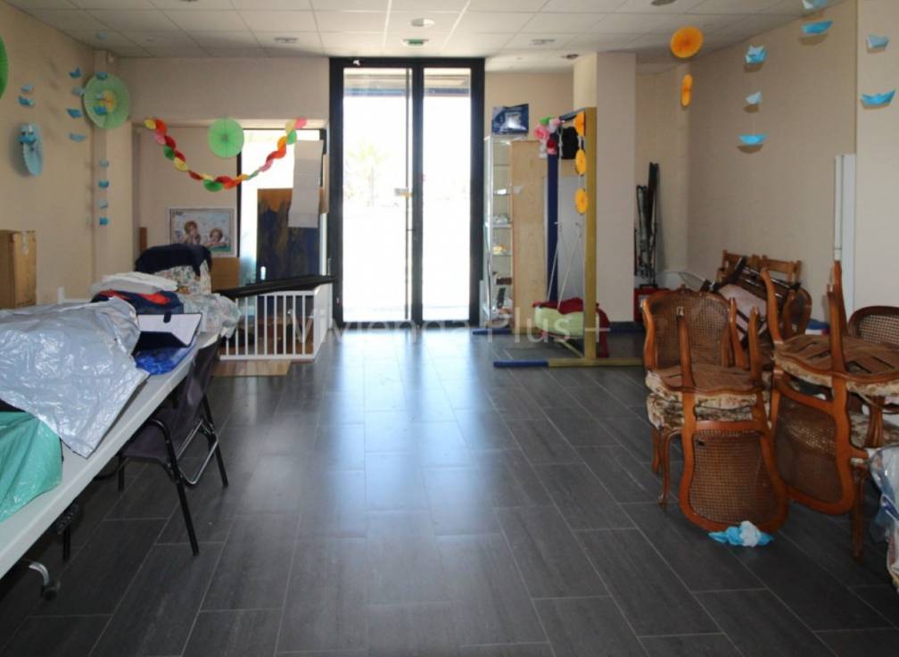 Location à long terme - Local commerciel - Elche - Cortes valencianas