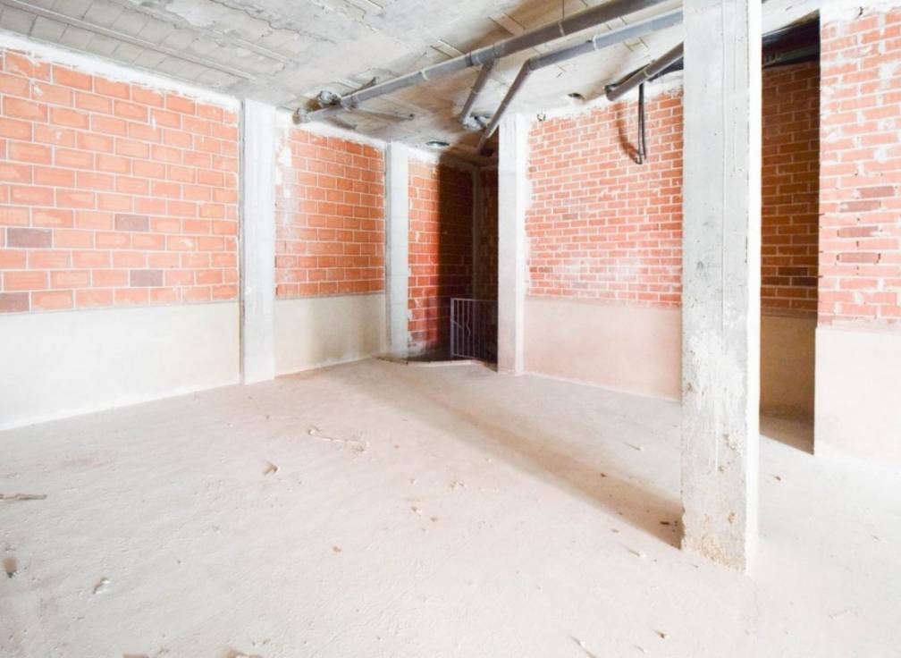 Location à long terme - Local commerciel - Elche - Plaza Crevillente-Juzgados