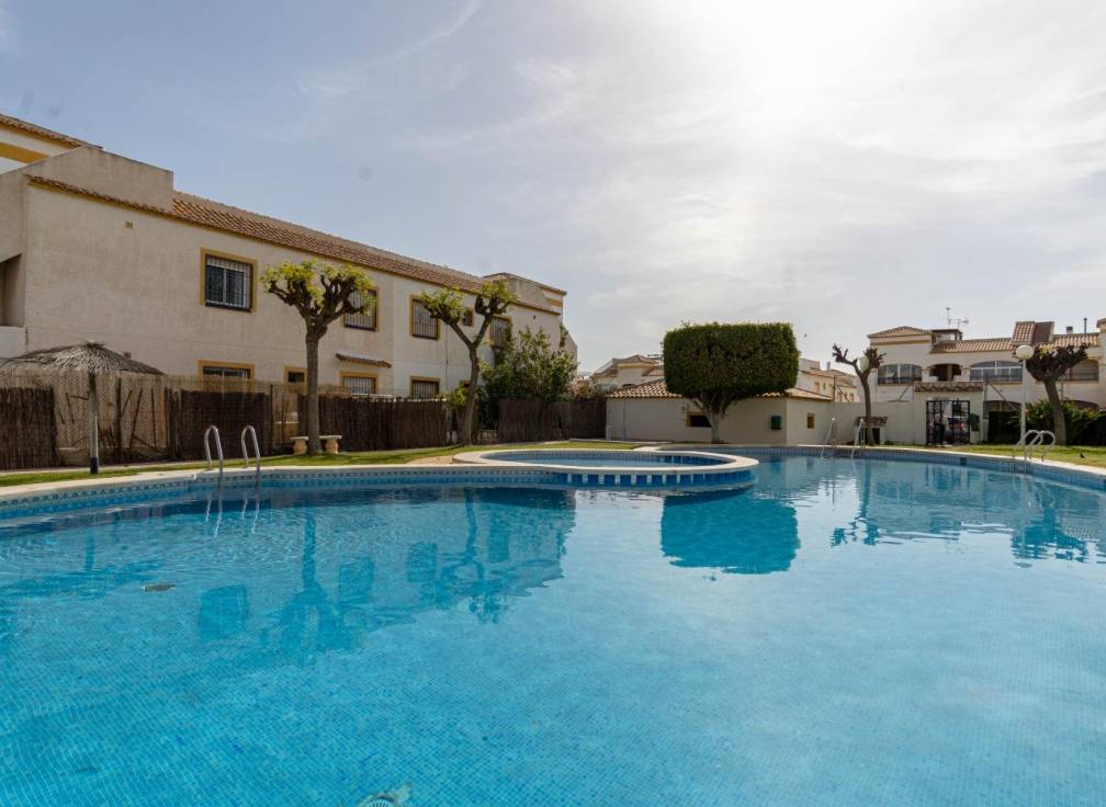 Location à long terme - Rez-de-chaussée - Gran alacant - Avda. mediterraneo