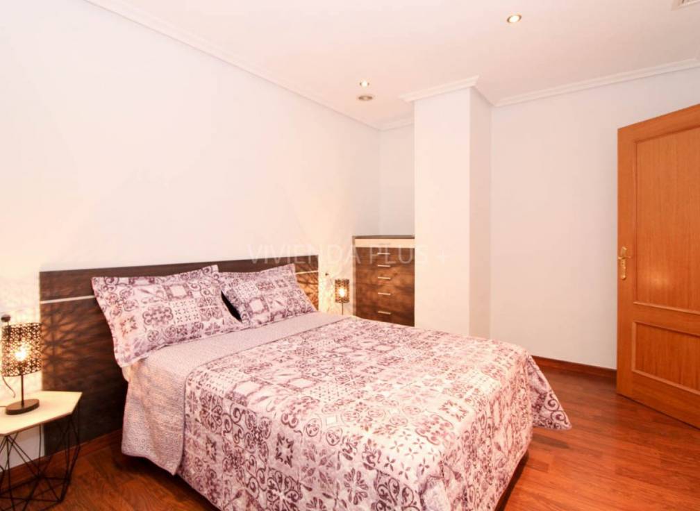 Long Term Rental - Ground floor - Elche - Corte Ingles