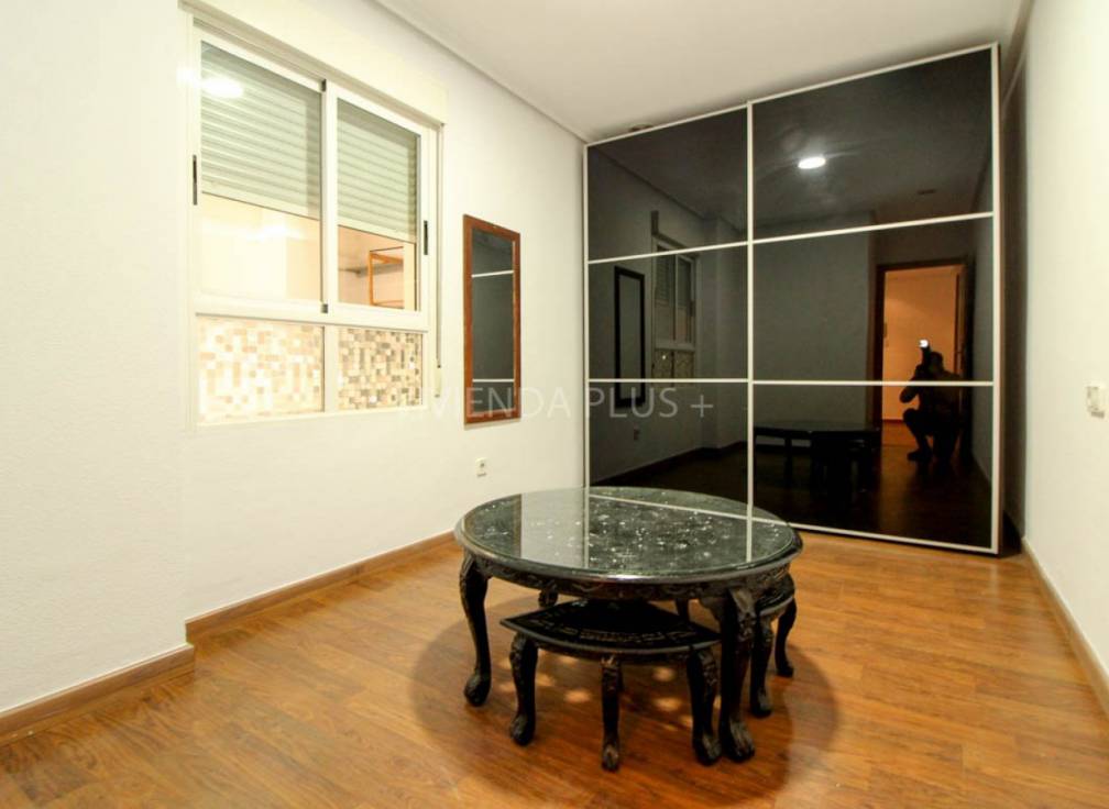 Long Term Rental - Ground floor - Elche - Corte Ingles