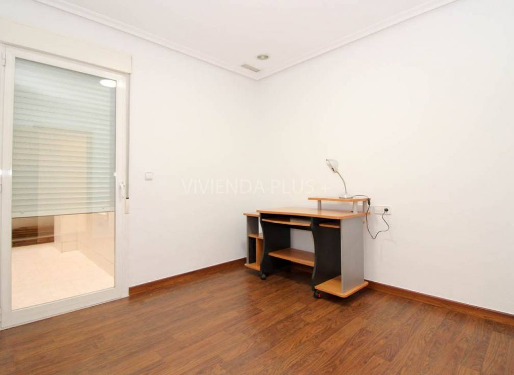Long Term Rental - Ground floor - Elche - Corte Ingles