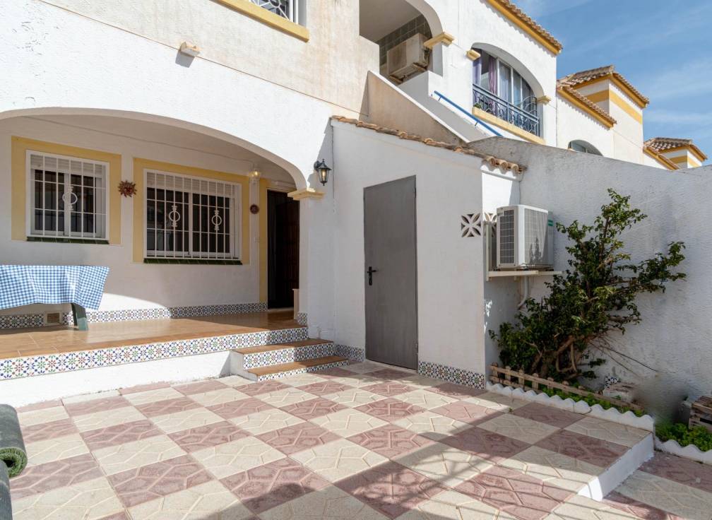Long Term Rental - Ground floor - Gran alacant - Avda. mediterraneo