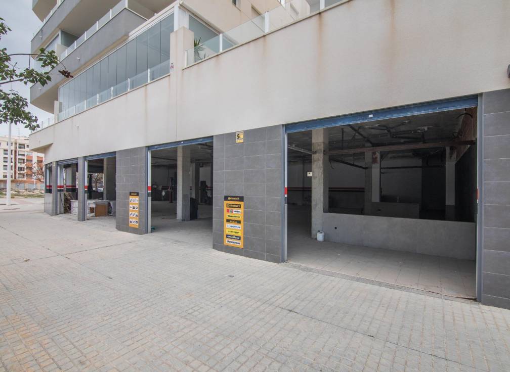 Nouvelle construction - Local commerciel - Elche - Huerto de travalon