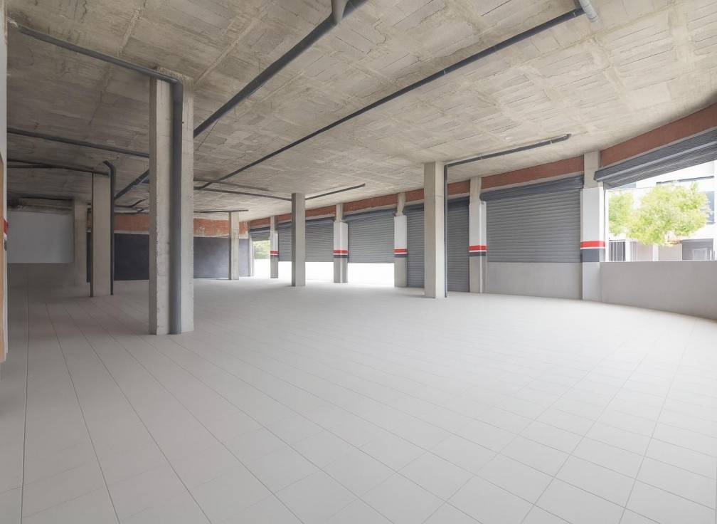 Nouvelle construction - Local commerciel - Elche - Huerto de travalon