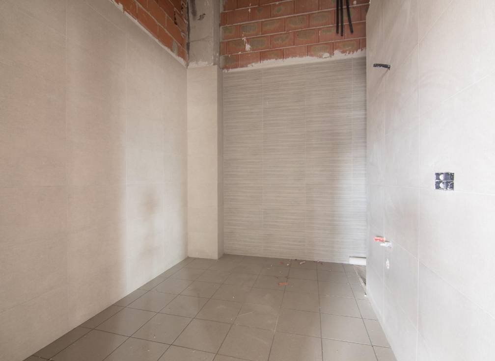 Nouvelle construction - Local commerciel - Elche - Huerto de travalon