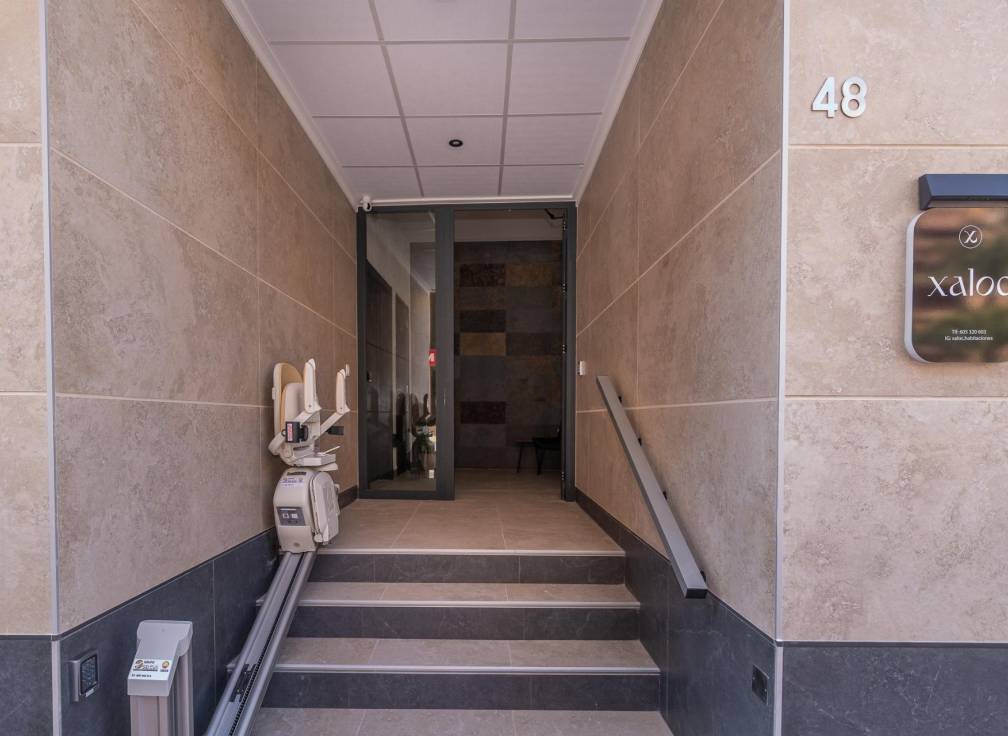 Obra nueva - Negocio - Santa Pola - Playa Levante