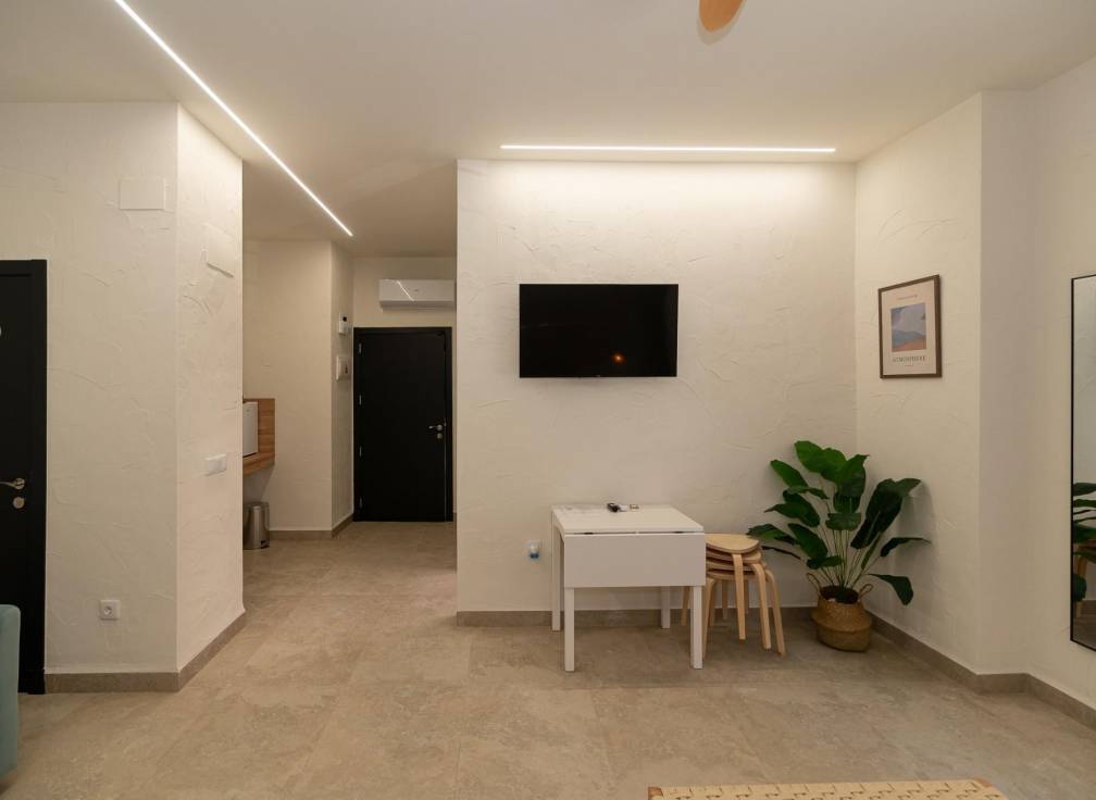 Obra nueva - Negocio - Santa Pola - Playa Levante