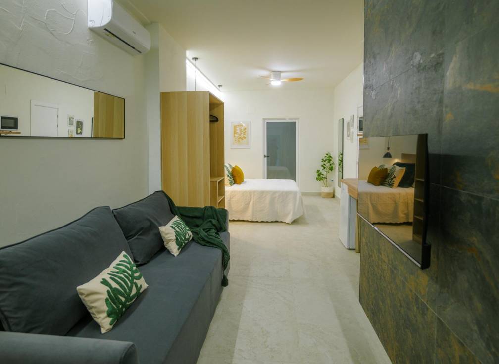 Obra nueva - Negocio - Santa Pola - Playa Levante