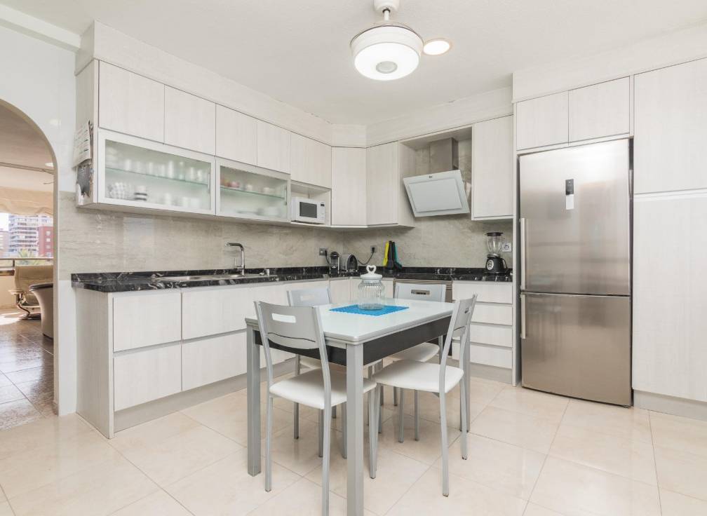 Resale - Apartment - Alicante - Playa de San Juan