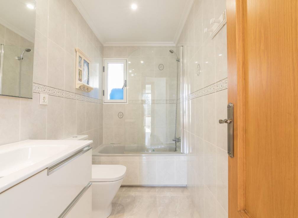 Resale - Apartment - Alicante - Playa de San Juan