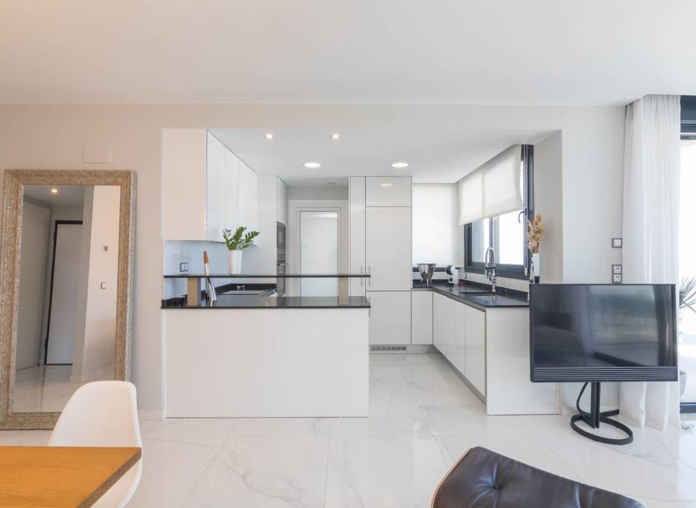 Resale - Apartment - Arenales del Sol - Calle valladolid