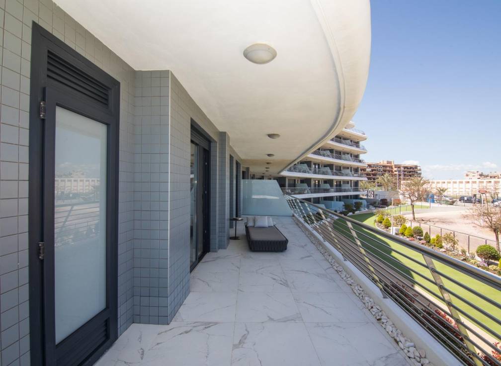 Resale - Apartment - Arenales del Sol - Calle valladolid