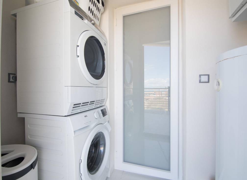 Resale - Apartment - Arenales del Sol - Calle valladolid