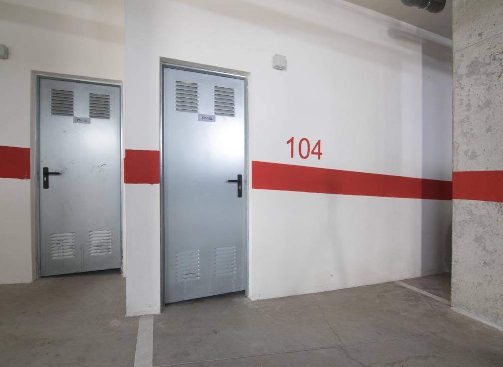 Resale - Apartment - Arenales del Sol - Calle valladolid