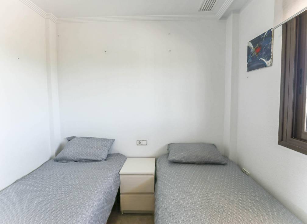 Resale - Apartment - Arenales del Sol - Calle valladolid