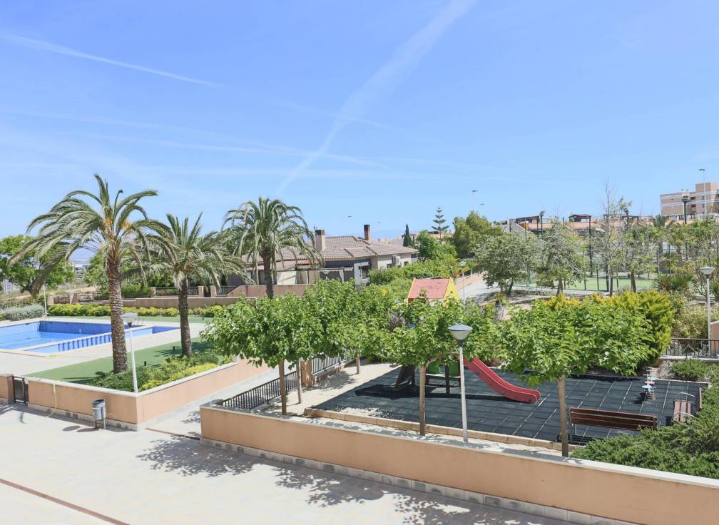 Resale - Apartment - Arenales del Sol - Calle valladolid