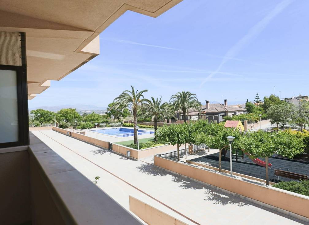 Resale - Apartment - Arenales del Sol - Calle valladolid