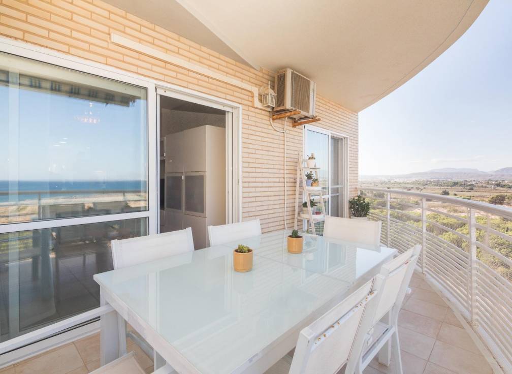 Resale - Apartment - Arenales del Sol - Zona paseo maritimo