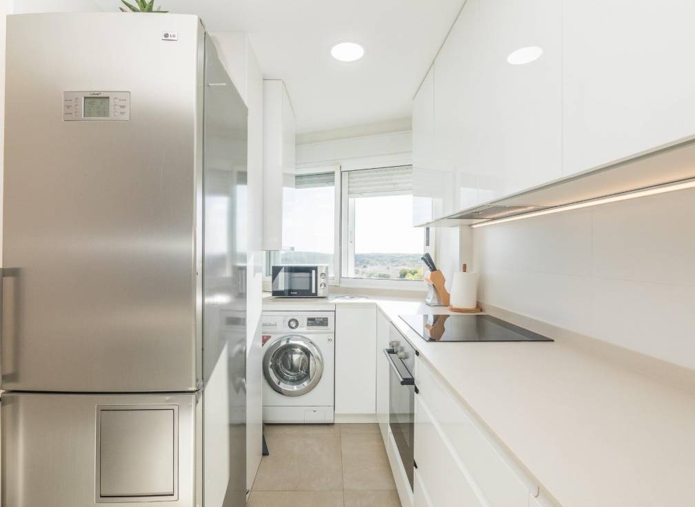 Resale - Apartment - Arenales del Sol - Zona paseo maritimo