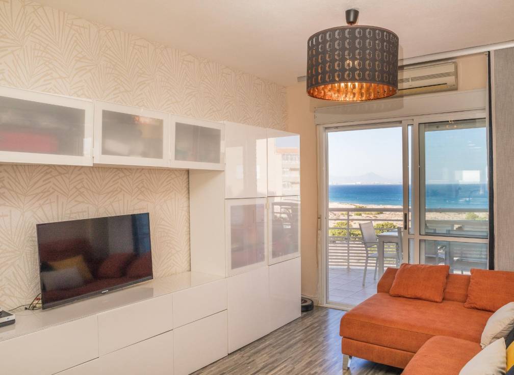 Resale - Apartment - Arenales del Sol - Zona paseo maritimo