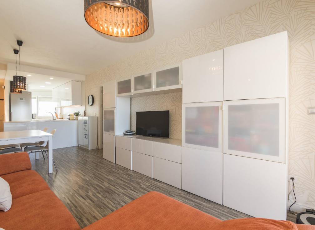 Resale - Apartment - Arenales del Sol - Zona paseo maritimo